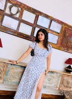 Shalu - puta in Mysore Photo 1 of 2