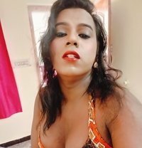 Shalu30 - Transsexual escort in Bangalore Photo 2 of 8