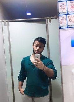 Sham- Real Meet - Male escort in Mumbai Photo 5 of 6