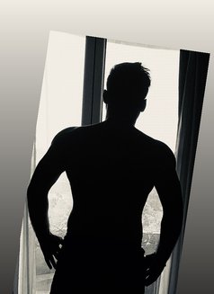 Sham - Male escort in Mumbai Photo 2 of 6