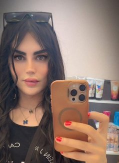 Sham - Acompañantes transexual in Erbil Photo 4 of 9