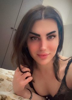Sham - Acompañantes transexual in Erbil Photo 7 of 9
