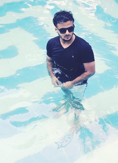 Sham- The pussy licker - Male escort in Mumbai Photo 3 of 4