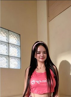 Shamae - escort in Manila Photo 3 of 6