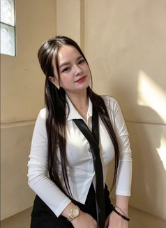 Shamae - escort in Manila Photo 5 of 6