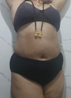 Shamal - escort in Navi Mumbai Photo 1 of 8