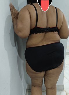 Shamal - escort in Navi Mumbai Photo 2 of 5