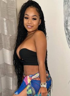 Shamalu, Dripping Wet Pussy - puta in Ahmedabad Photo 3 of 5