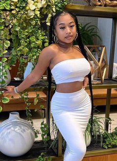 Shamalu, Dripping Wet Pussy - puta in Ahmedabad Photo 5 of 5