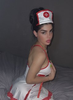 Shames - Transsexual escort in Beirut Photo 15 of 15