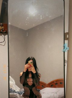 Shames - Transsexual escort in Beirut Photo 12 of 13