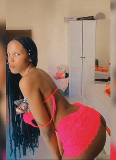 Miss Amora - puta in Jeddah Photo 1 of 12