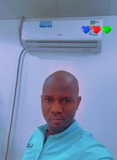 Shamim - Male escort in Riyadh Photo 1 of 1