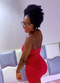 Shamim - puta in Riyadh Photo 1 of 6