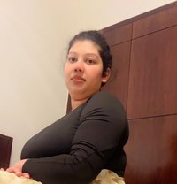 Shammi - puta in Dubai