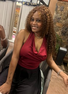 Shammy - escort in Noida Photo 3 of 3