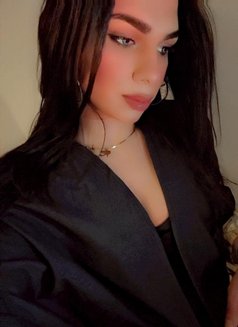 Shams - Transsexual escort in Cairo Photo 8 of 12