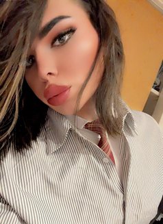 Shams - Transsexual escort in Cairo Photo 12 of 12