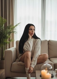 Shams - escort in Muscat Photo 3 of 6