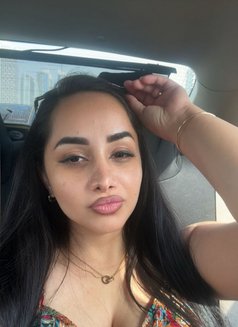 Shams - puta in Dubai Photo 6 of 6