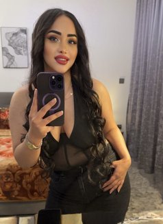 Shams - escort in Dubai Photo 6 of 9