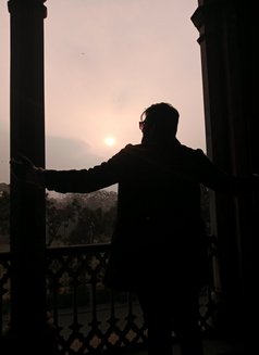 Shams - Male escort in Lahore Photo 6 of 7