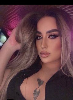 Shams sexy Arabic xxl شمس زياره - Transsexual escort in İstanbul Photo 29 of 30