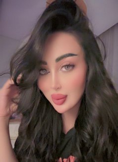 Shams - Transsexual escort in Riyadh Photo 1 of 1