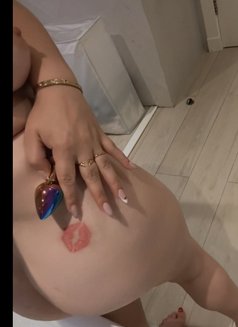 Lesbian LILi shams full service marina - escort in Dubai Photo 7 of 7