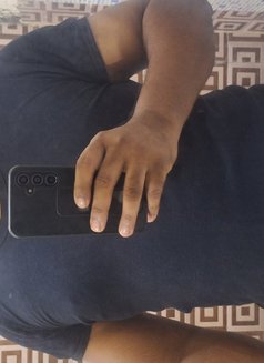 Shan - masseur in Dhaka Photo 2 of 4