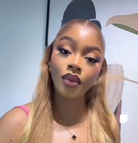 Shan - escort in Ahmedabad Photo 1 of 8