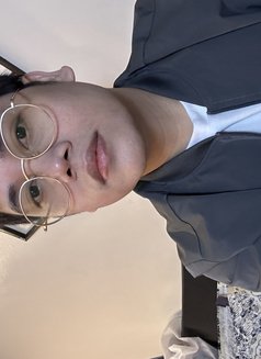 Shan - Male escort in Kuwait Photo 6 of 6