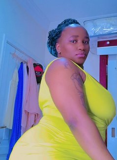 Shan - escort in Jeddah Photo 9 of 19