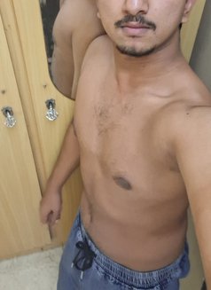 Shain 🇧🇭 - Male escort in Al Manama Photo 3 of 5