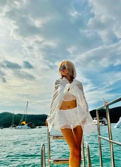 Shana - escort in Pattaya Photo 5 of 19