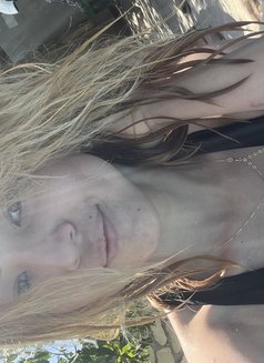 Shana - puta in Pattaya Photo 18 of 18