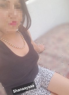 Shanaayaaa Inde GFE Meet No Advance - puta in Bangalore Photo 2 of 7