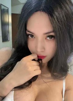 Shanaia Lust - Acompañantes transexual in Singapore Photo 6 of 12