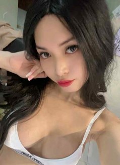 Shanaia Lust - Acompañantes transexual in Singapore Photo 7 of 12
