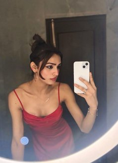 Shanaya_5 - Transsexual escort in Gurgaon Photo 18 of 19