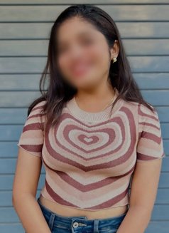 Shanaya Cam session and Real - escort in Chennai Photo 3 of 4