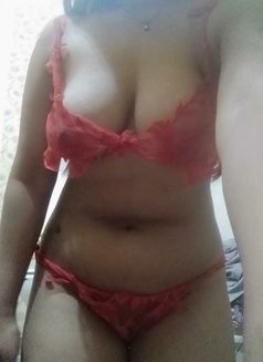 Shanaya independent cam and real meet - escort in New Delhi Photo 1 of 4
