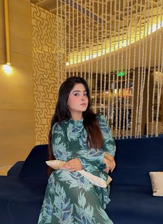 Shanaya 🦋 Innocent Independent Girl - puta in Dubai Photo 1 of 4
