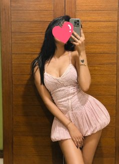 Shanaya - escort in Mumbai Photo 7 of 14