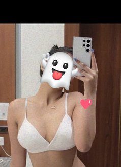 Shanaya - escort in Mumbai Photo 10 of 14
