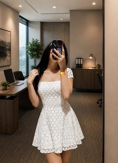 Shanaya - escort in Mumbai Photo 16 of 17