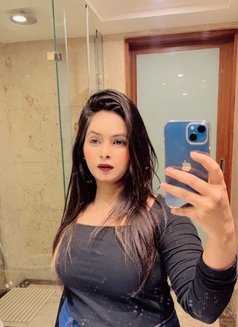 Shanaya - escort in New Delhi Photo 1 of 4