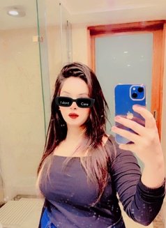 Shanaya - escort in New Delhi Photo 3 of 4