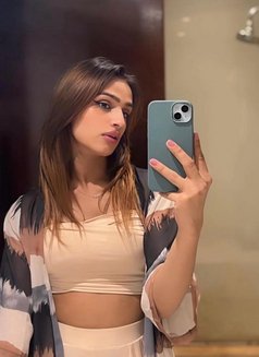 Shanaya1902 - Transsexual escort in Gurgaon Photo 10 of 15