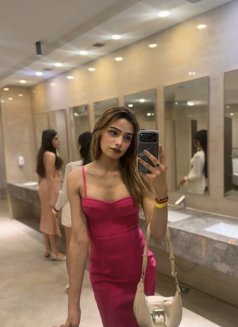 Shanaya19SD - Transsexual escort in Gurgaon Photo 17 of 17